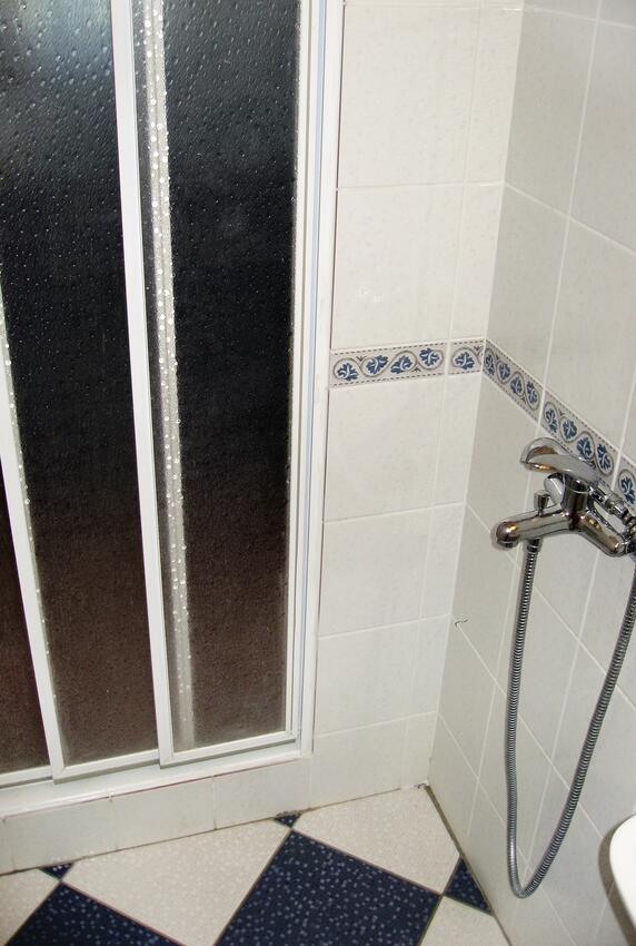 A-5120-g - Private accommodation - Apartments by the sea Jezera, Murter