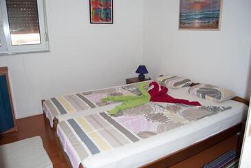 Apartmani uz more Murter - 5125