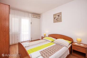 Lejligheder ved havet Tisno, Murter - 5130