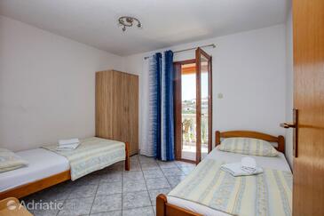 Apartments with parking space Jezera, Murter - 5133