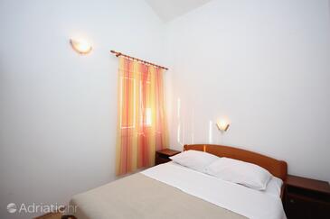 Apartments by the sea Jezera, Murter - 5134