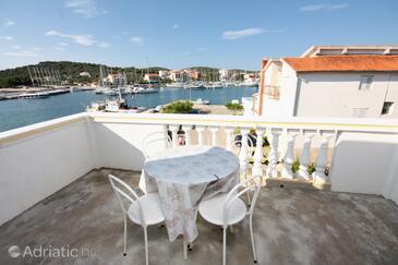 Apartments by the sea Jezera, Murter - 5134