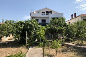 Apartmaji s parkingom Jezera, Murter - 5135