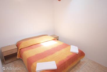Apartments with swimming pool Jezera, Murter - 5139