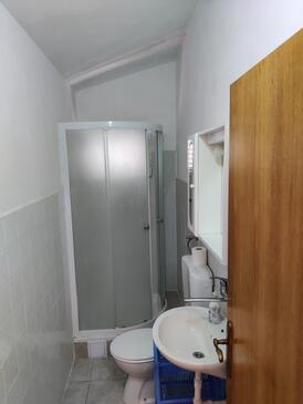 Apartments with balcony Tisno, North Dalmatia