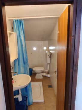 Apartments with balcony Tisno, North Dalmatia