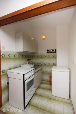 Apartments by the sea Tisno, Murter - 5141