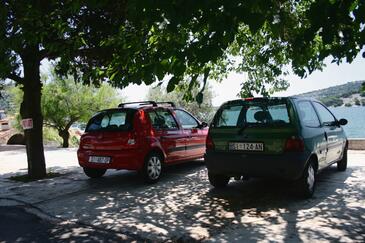 Apartments with balcony Tisno, North Dalmatia