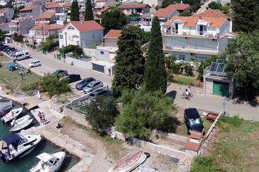 Apartments with balcony Tisno, North Dalmatia