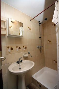 Apartmán s terasou Tisno, Severní Dalmácie