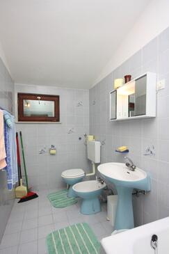 Apartmán s terasou Tisno, Severní Dalmácie