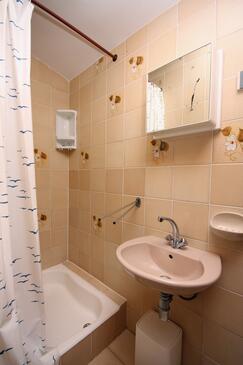 Apartmán s terasou Tisno, Severní Dalmácie