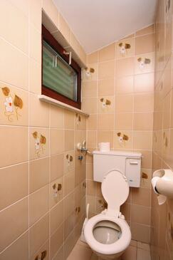 Apartmán s terasou Tisno, Severní Dalmácie