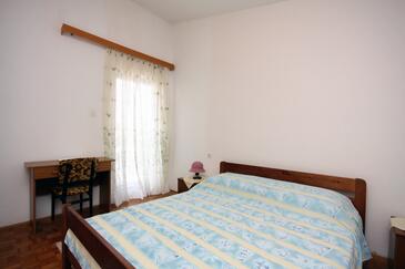 Apartmán s terasou Tisno, Severní Dalmácie