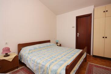 Apartmán s terasou Tisno, Severní Dalmácie