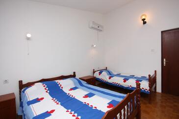 Apartmán s terasou Tisno, Severní Dalmácie