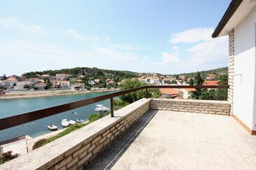 Apartmán s terasou Tisno, Severní Dalmácie