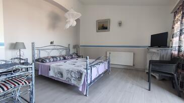 Appartementen met parkeerplaats Murter - 5150