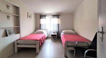 Lejlighedens parkeringsplads Murter - 5150