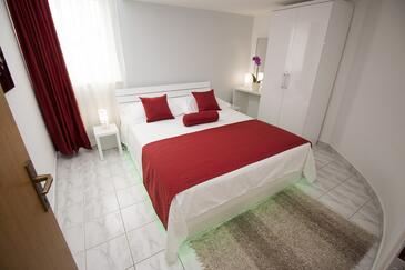 Apartmani s parkingom Pisak, Omiš - 5154