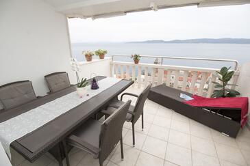 Apartments with parking space Pisak, Omiš - 5154