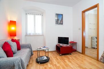 Apartments by the sea Split - 5155