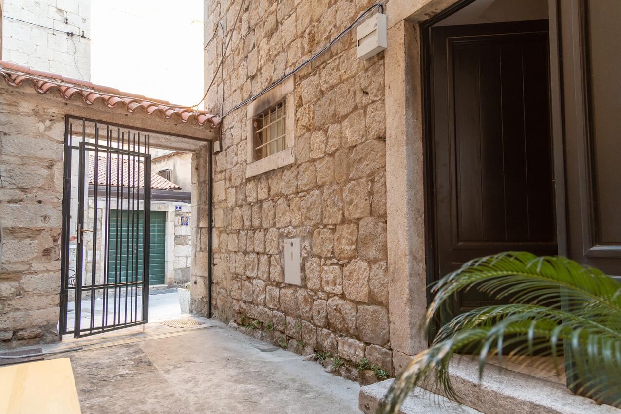 Apartments by the sea Split - 5155