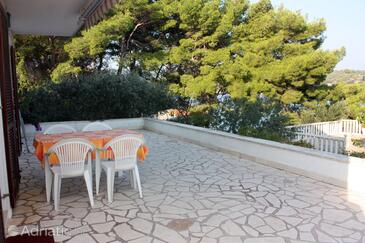 Apartamente lângă mare Necujam, Solta - 5162