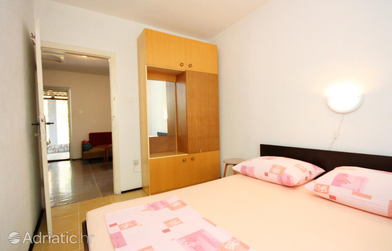 A-5186-a - Alloggi privati - Appartamenti accanto al mare Necujam, Solta