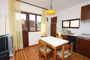 2-Zimmer-Ferienwohnung Maslinica 2-Zimmer-Ferienwohnung Maslinica, Solta (A-5188-a)