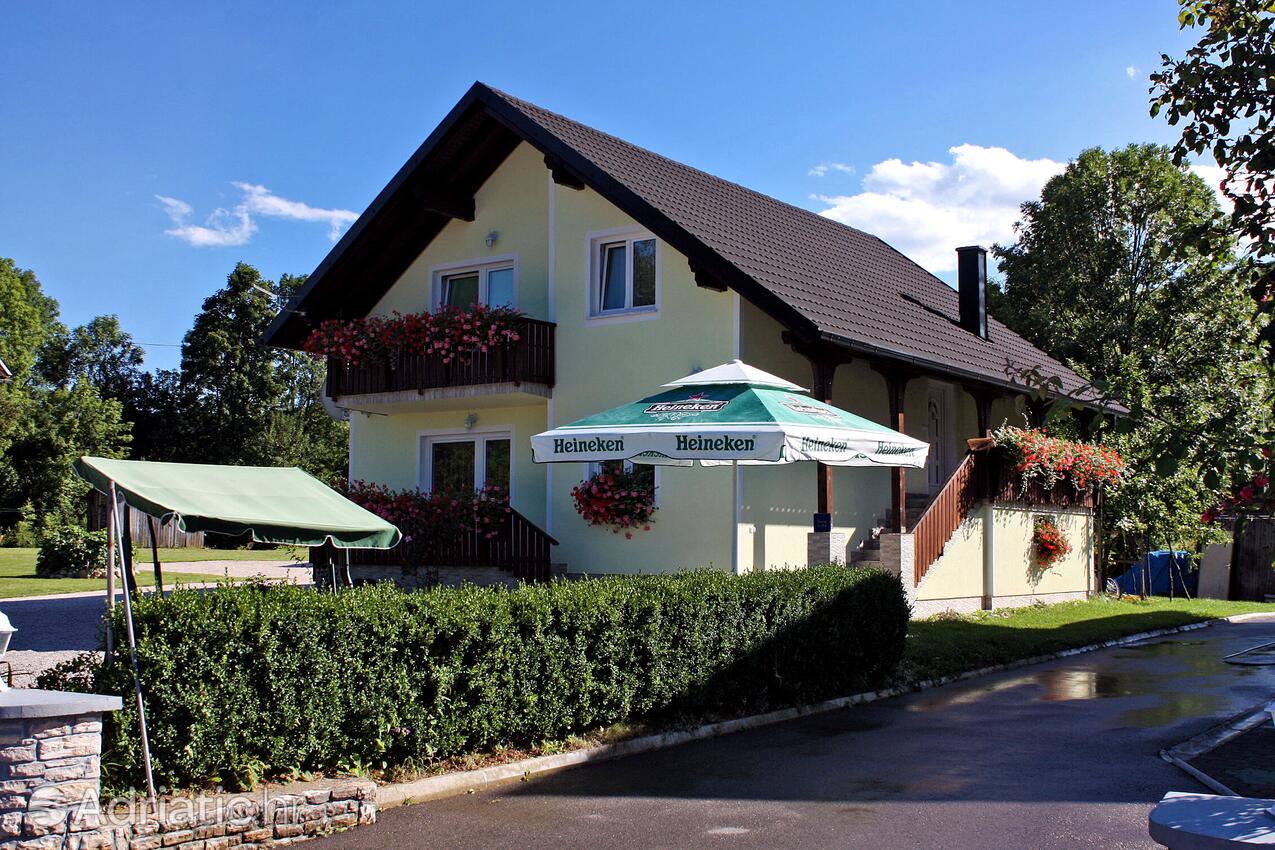 Izby s parkoviskom Jezerce (Plitvice) - 5196