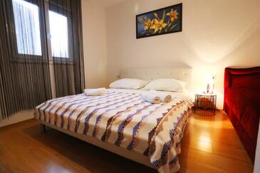 Apartments by the sea Poljica, Trogir - 5199