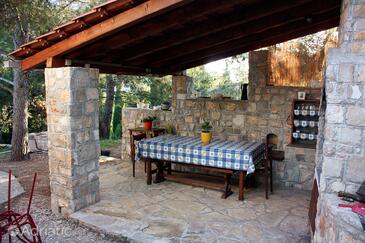 Ferienhaus mit Parkplatz Maslinica, Solta - 5213