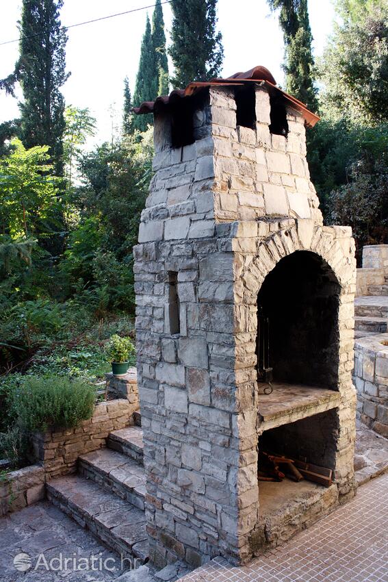 Giardino - Casa vacanze con parcheggio Maslinica, Solta