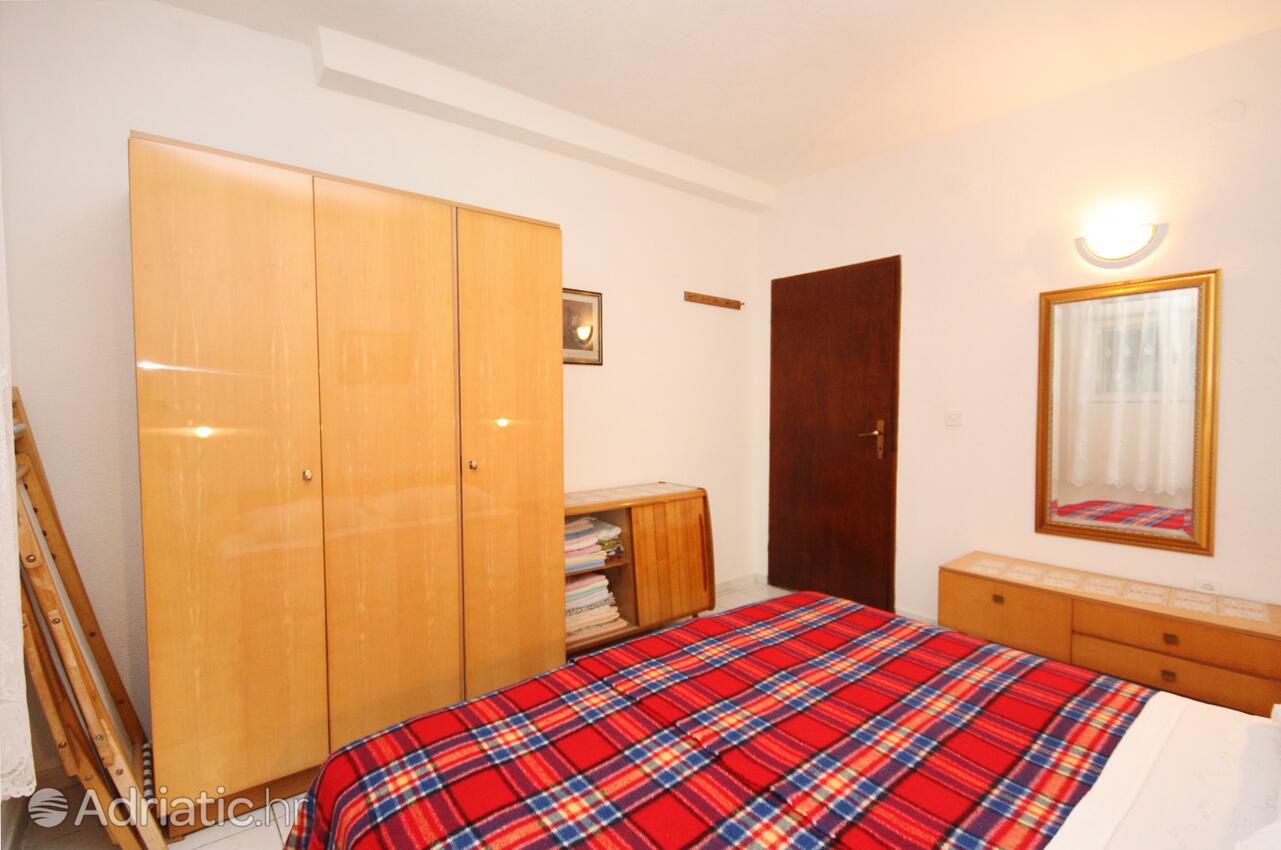 K-5213 - Alloggi privati - Casa vacanze con parcheggio Maslinica, Solta