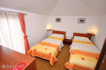 Apartments by the sea Slatine, Čiovo - 5217