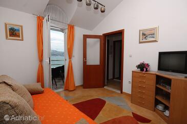 Apartments by the sea Slatine, Čiovo - 5217