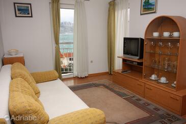 Apartments by the sea Slatine, Čiovo - 5217