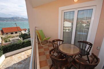 Apartments by the sea Slatine, Čiovo - 5217