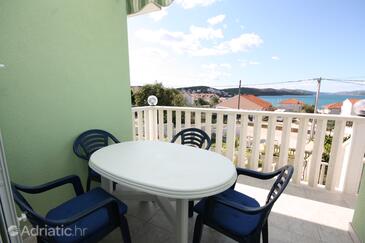 Family-friendly apartments with swimming pool Okrug Gornji, Čiovo - 5218