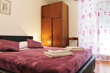 Apartments with parking space Kaštel Štafilić, Kaštela - 5219