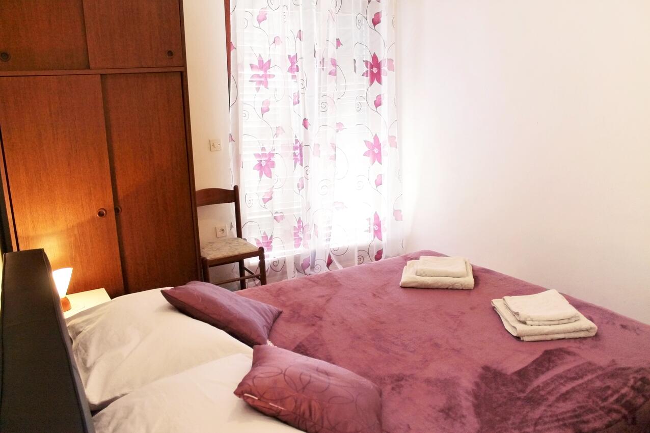 A-5219-a - Private accommodation - Apartments with a parking space Kaštel Štafilić, Kaštela