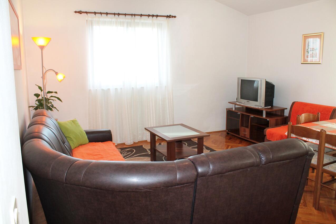 A-5219-a - Private accommodation - Apartments with a parking space Kaštel Štafilić, Kaštela