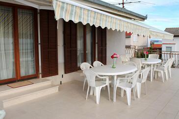 Prostorný apartmán Kaštel Štafilić, Kaštela (A-5219-a(