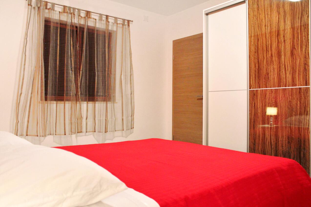 A-5219-b - Private accommodation - Apartments with a parking space Kaštel Štafilić, Kaštela