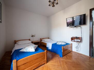 Апартаменти з паркуванням Мандре - Mandre, Паг - Pag - 522