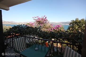 Familieleiligheter ved sjøen Arbanija, Ciovo - 5220