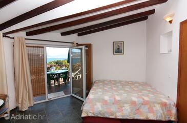 Familienferienwohnungen am Meer Arbanija, Ciovo - 5220