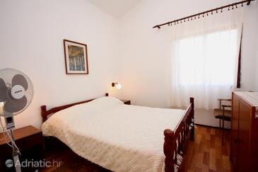 Apartments by the sea Sevid, Trogir - 5221