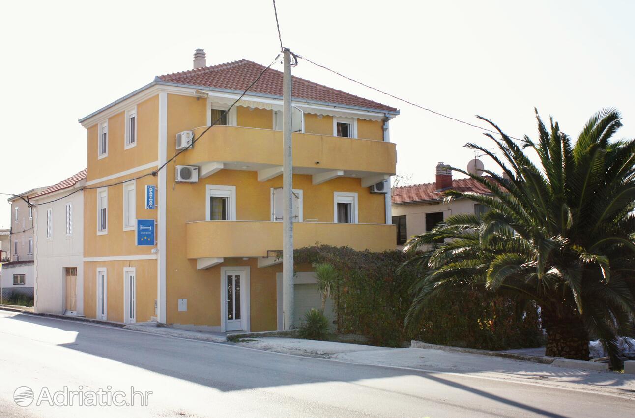Apartments by the sea Podstrana (Split) - 5226